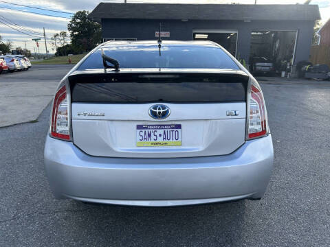 2012 Toyota Prius Two