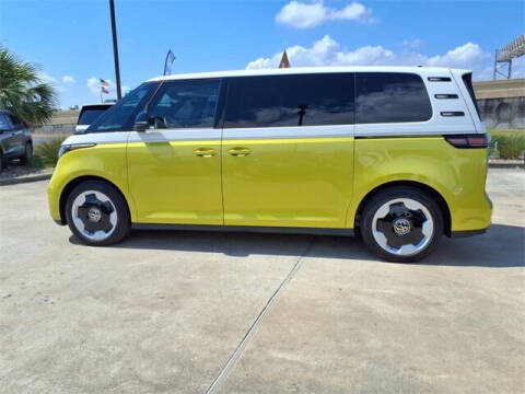 2025 Volkswagen ID. Buzz Pro S Plus 4Motion