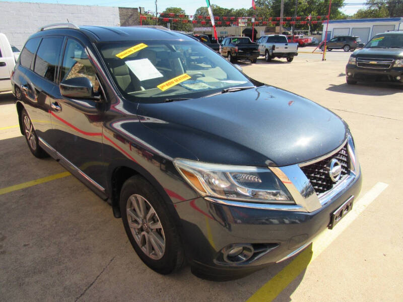 2014 Nissan Pathfinder SL photo 17