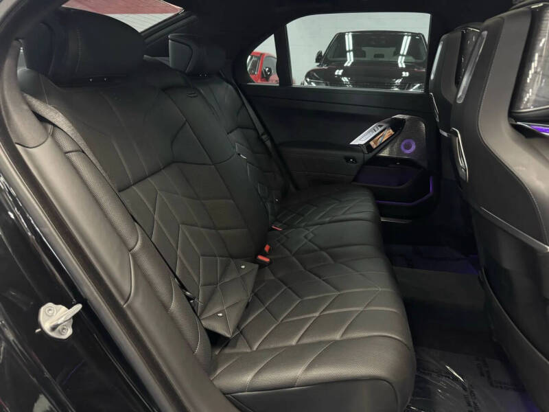 2024 BMW i7 xDrive60