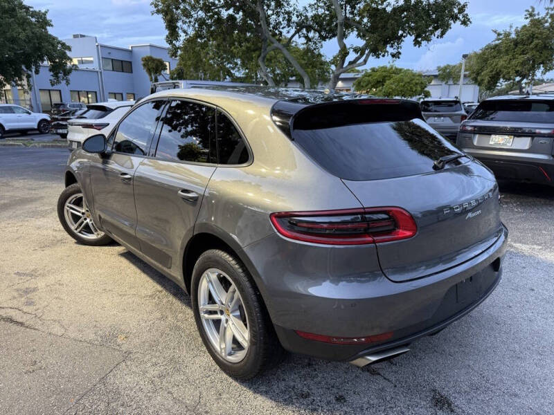 2017 Porsche Macan