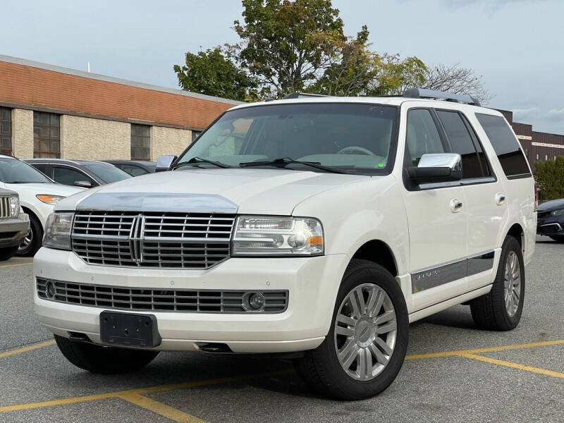 2014 Lincoln Navigator for sale at MAGIC AUTO SALES - Magic Auto Prestige in South Hackensack NJ