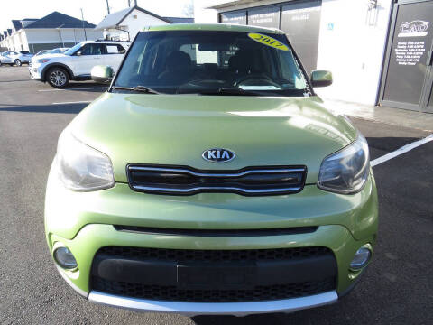 2017 Kia Soul +