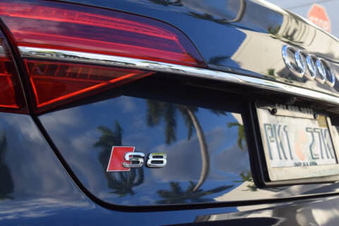 2015 Audi S8 4.0T quattro