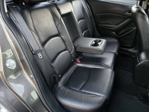 2016 Mazda MAZDA3 i Grand Touring