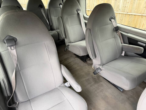 2013 Ford E-Series E-350 SD XLT