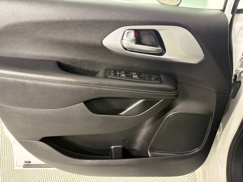 2018 Chrysler Pacifica Touring Plus