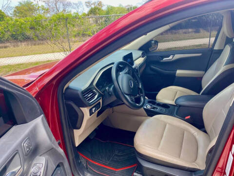 2020 Ford Escape SEL