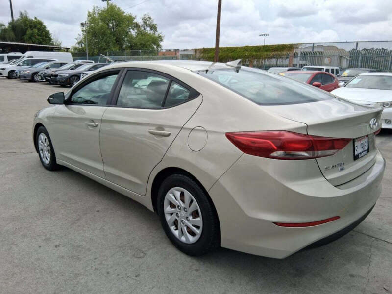 2017 Hyundai Elantra
