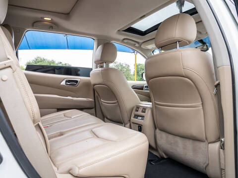2017 Nissan Pathfinder