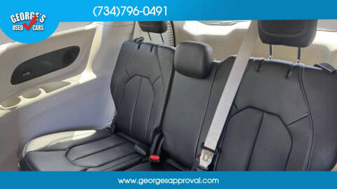 2023 Chrysler Pacifica Touring L