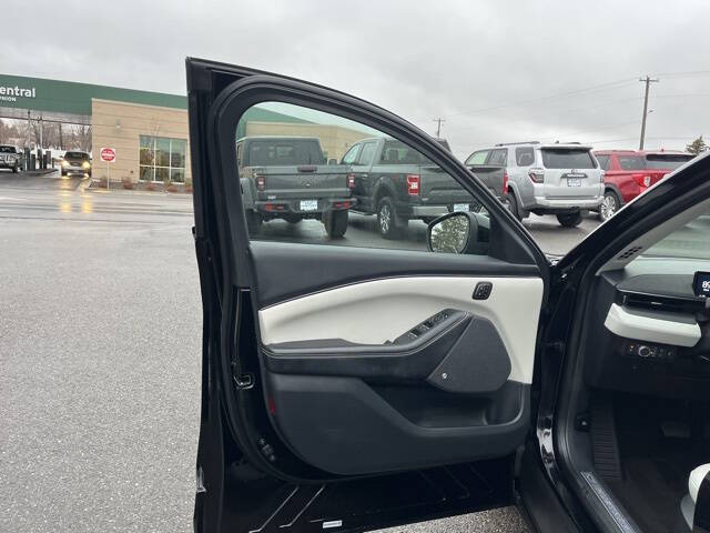 2022 Ford Mustang Mach-E Premium