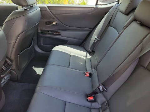 2023 Lexus ES 350