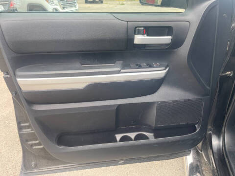 2014 Toyota Tundra SR5