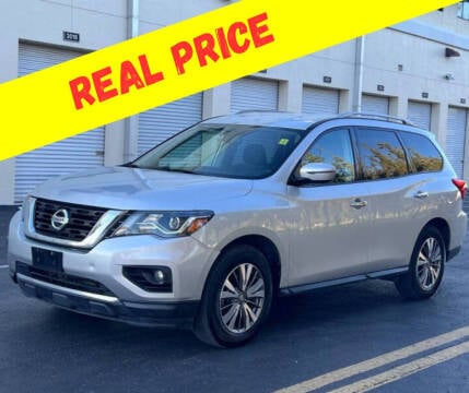 2020 Nissan Pathfinder for sale at IRON CARS in Hollywood FL