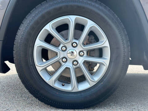 2017 Jeep Grand Cherokee Laredo