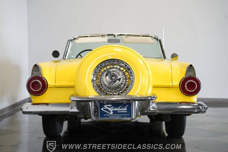 1956 Ford Thunderbird