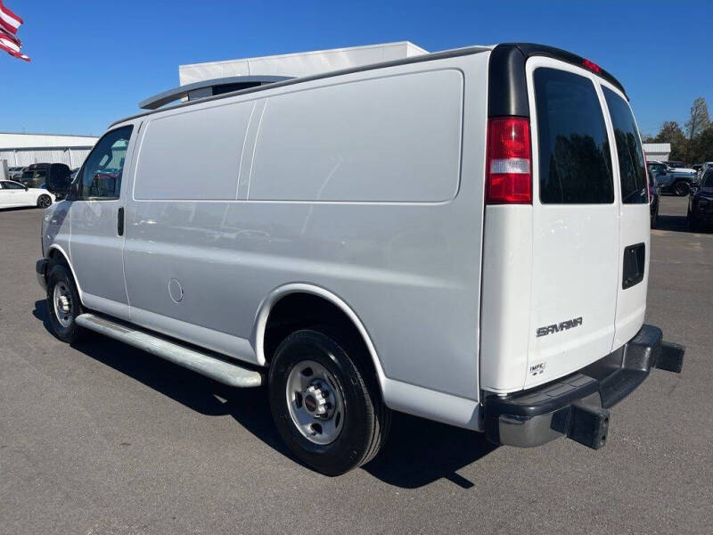 2023 GMC Savana 2500