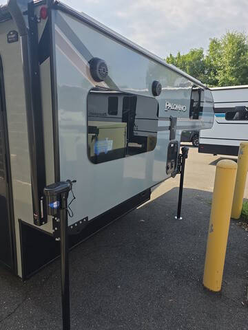 2026 Palomino BACKPACK HS750