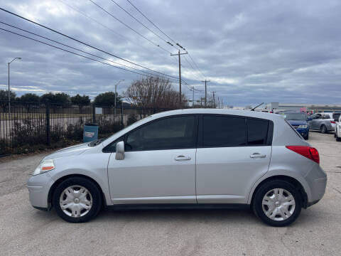 2010 Nissan Versa 1.8 S