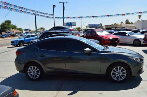 2016 Mazda MAZDA3 i Sport