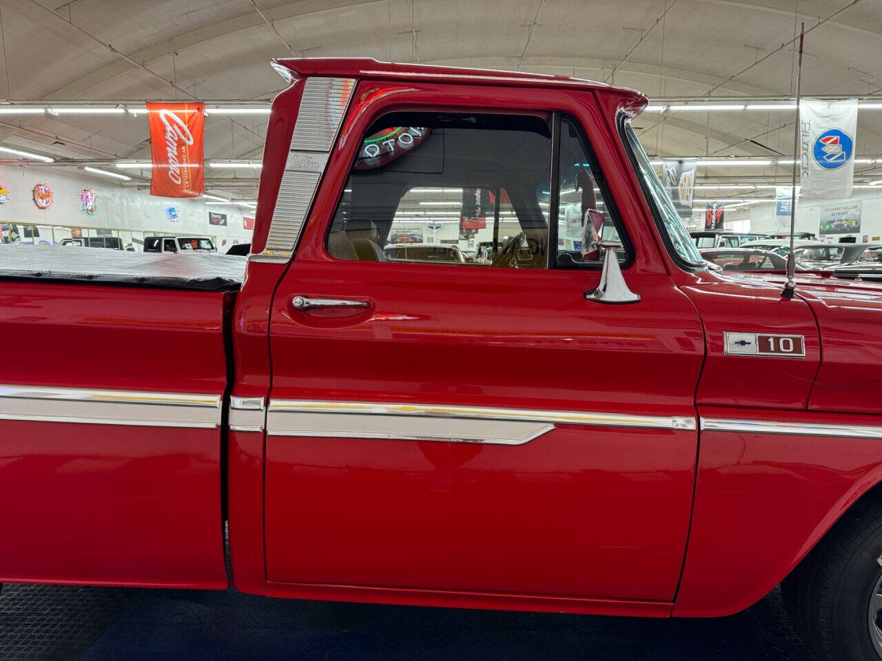 1965 Chevrolet C/K 20 Series 24