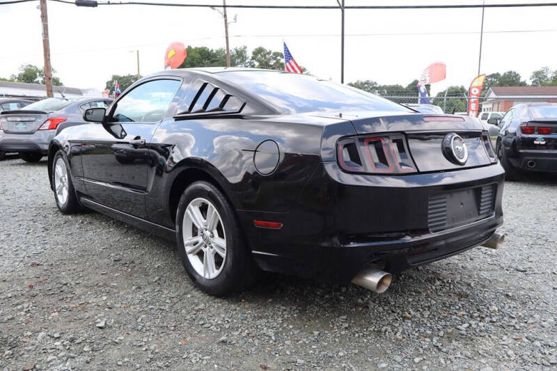 2014 Ford Mustang V6