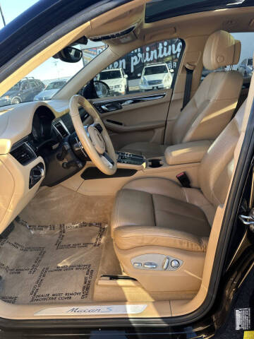 2017 Porsche Macan S