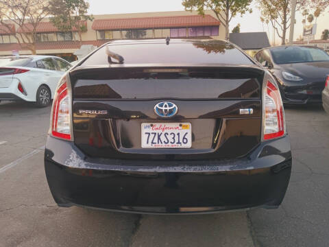 2015 Toyota Prius Three
