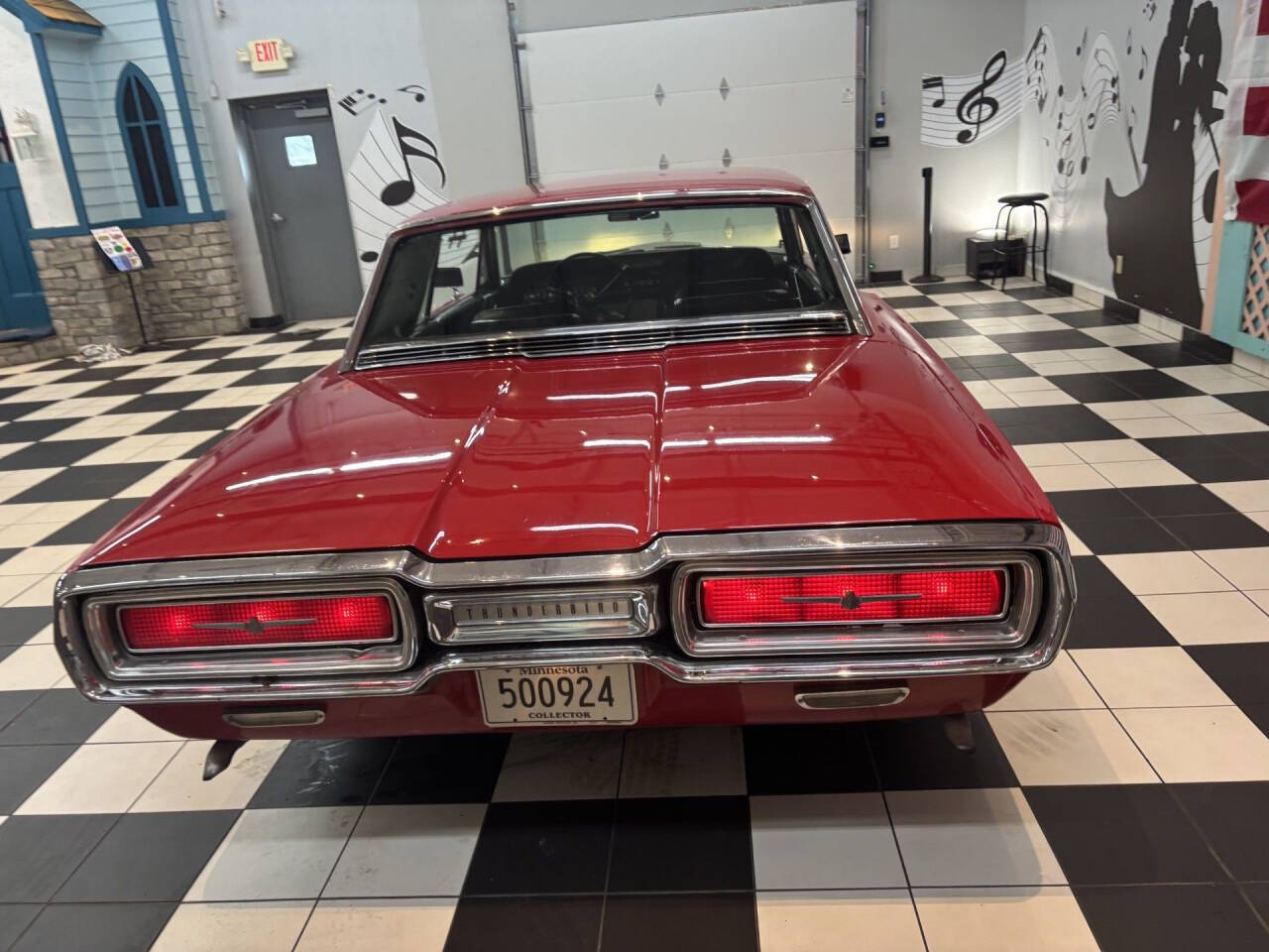 1964 Ford Thunderbird 19
