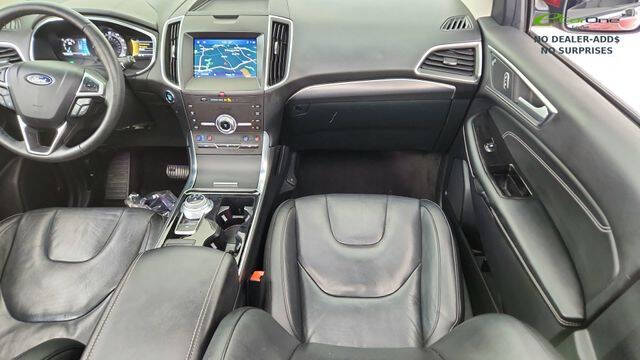 2020 Ford Edge Titanium