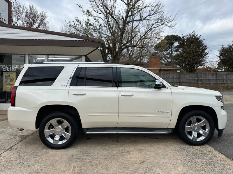 2015 Chevrolet Tahoe LTZ photo 2