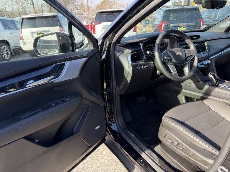 2025 Cadillac XT5 Premium Luxury