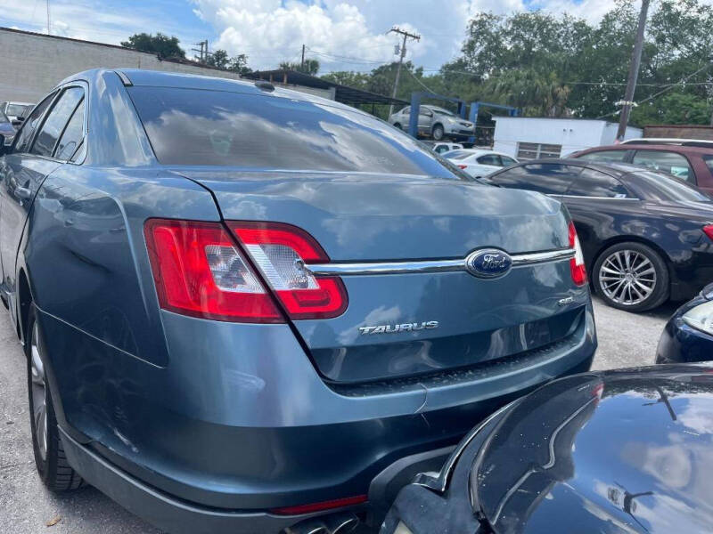 2010 Ford Taurus SEL