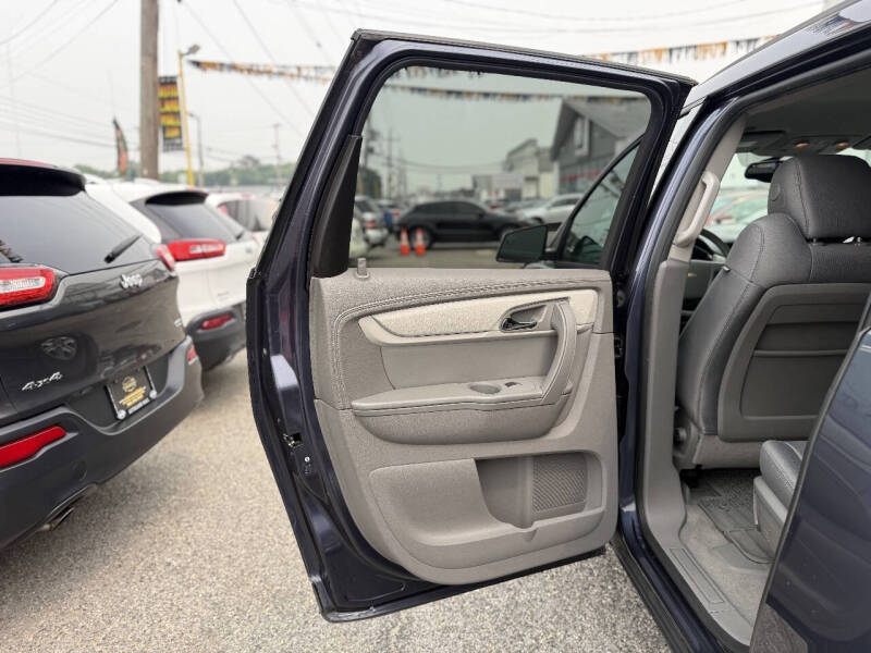 2013 Chevrolet Traverse LS