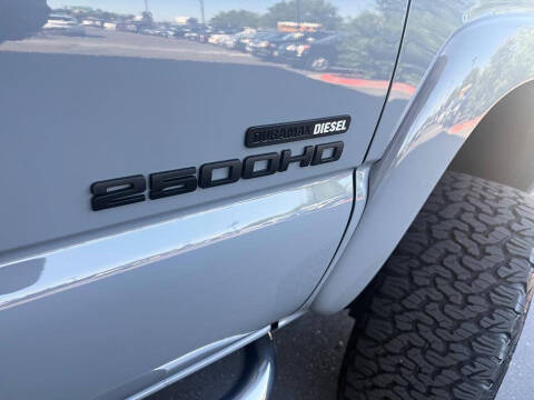 2004 Chevrolet Silverado 2500HD LS