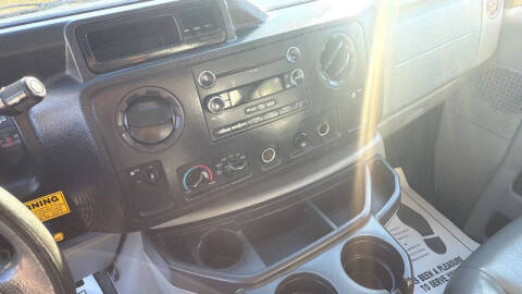 2012 Ford E-Series E-450 SD