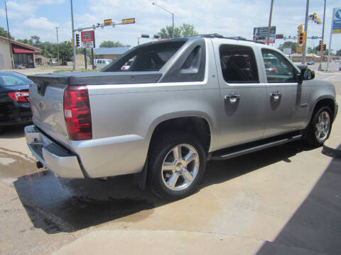 2011 Chevrolet Avalanche LT