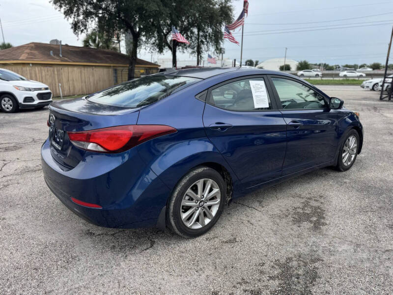 2016 Hyundai Elantra SE