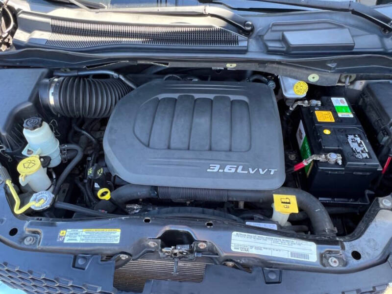 2011 Dodge Grand Caravan Crew