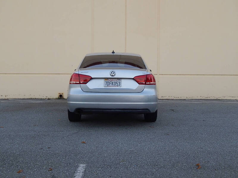 2014 Volkswagen Passat 1.8T Wolfsburg Edition PZEV