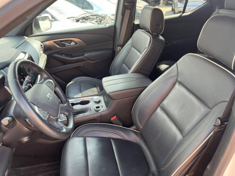 2023 Chevrolet Traverse Premier