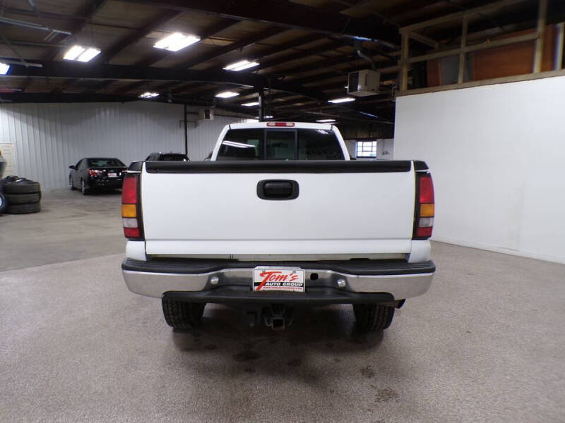 2006 GMC Sierra 2500HD Work Truck