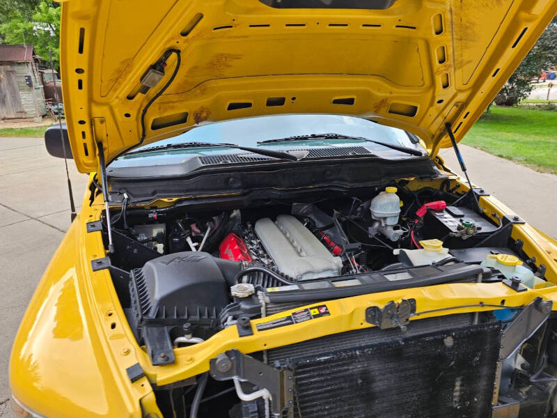 2005 Dodge Ram 1500 SRT-10