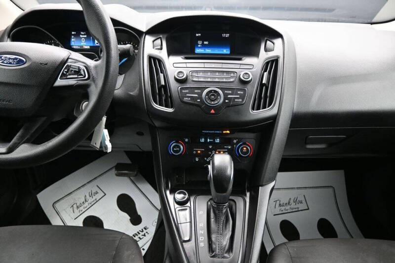 2017 Ford Focus SE