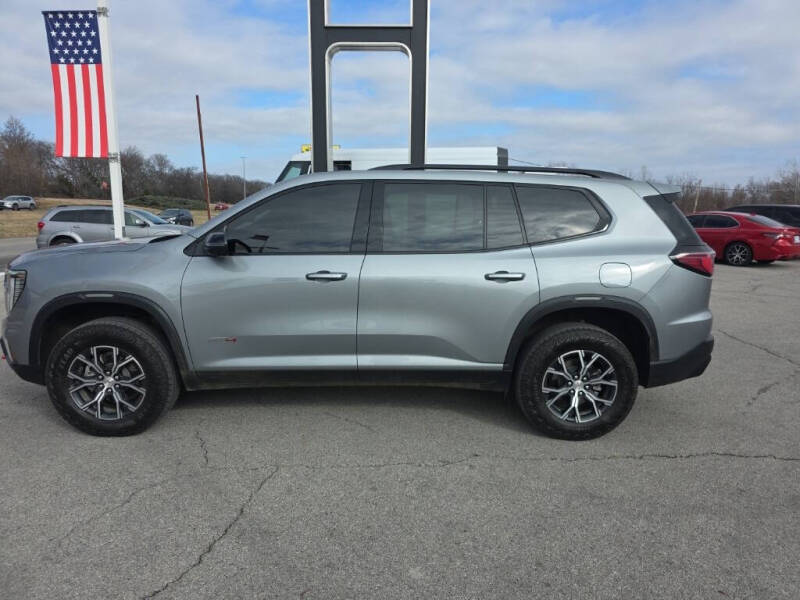 2024 GMC Acadia AT4
