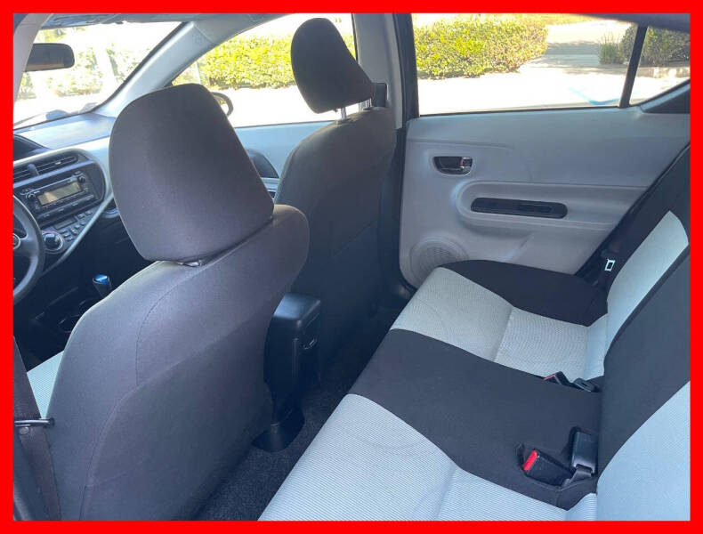 2012 Toyota Prius c Two
