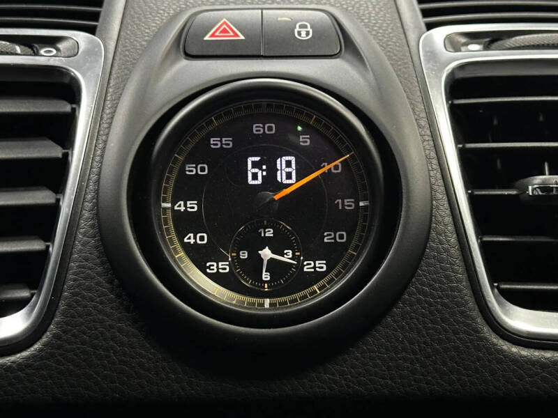 2016 Porsche Cayman GT4