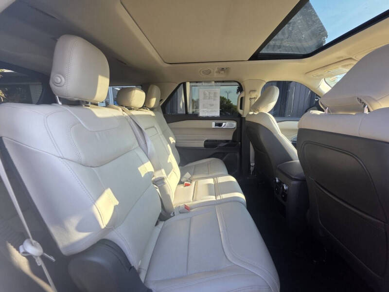 2020 Ford Explorer Platinum