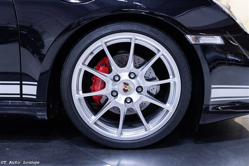 2012 Porsche Cayman 31